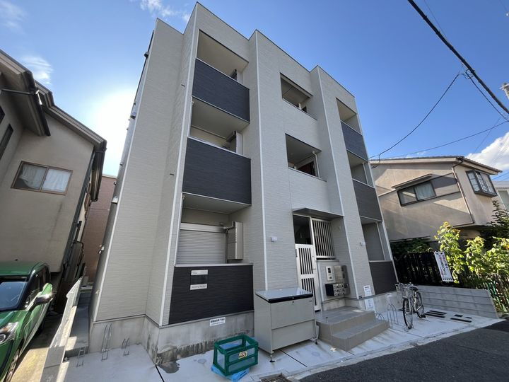 ハーモニーテラス吹田 3階建