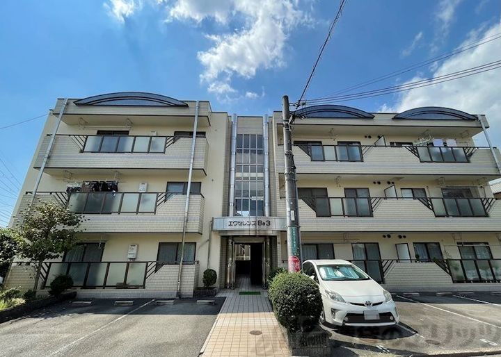 エクセレンスＢｅ３ 3階建