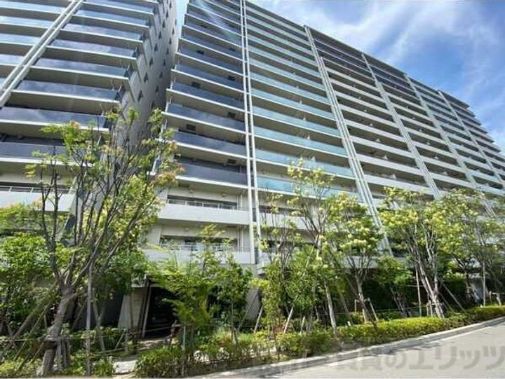 ローレルスクエア健都ザ・レジデンスＳｅｃｏｎｄ　ｓｔａｇｅ 15階建