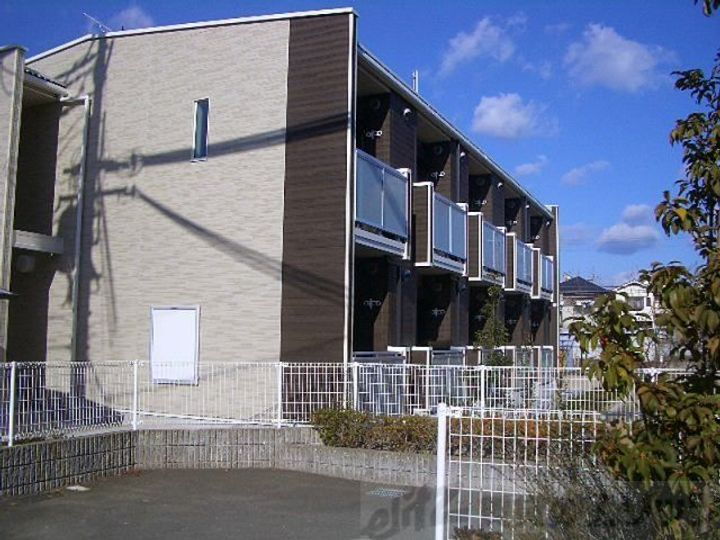 レオネクストエミネンスティアラ 2階建