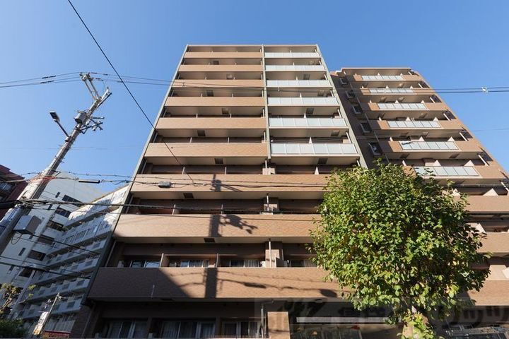 エスリード新大阪コンフォールⅠ番館 10階建