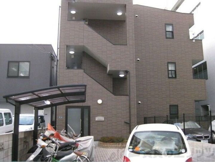 アンプルールフェールＳＨＩＢＡＴＡ 3階建