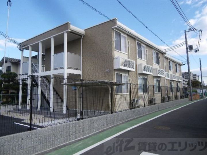 レオパレスエムエイチ　コート 2階建