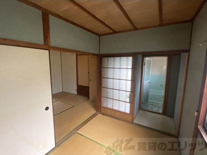 居間