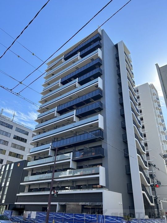 コンフォリア江坂江の木町Ｑ 14階建