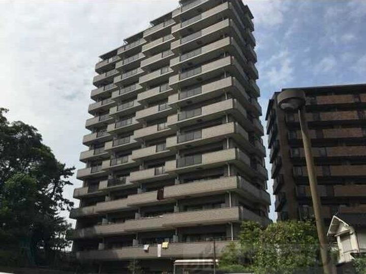 コートアメニティ江坂 13階建