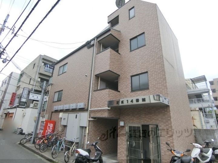 末広１４番館 4階建
