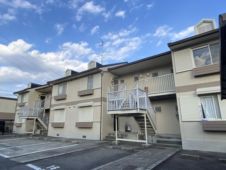 髙井ハイツＣ棟 2階建