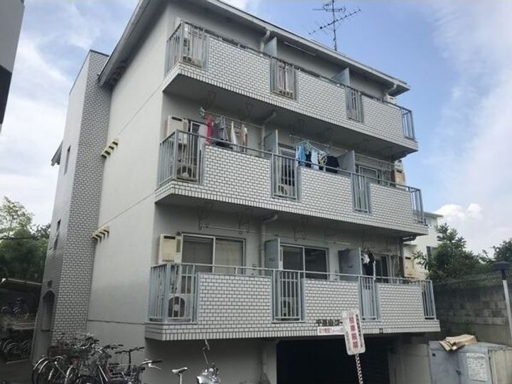 千里山コーポ 3階建