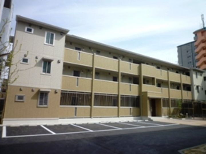 シャルムＢ 3階建