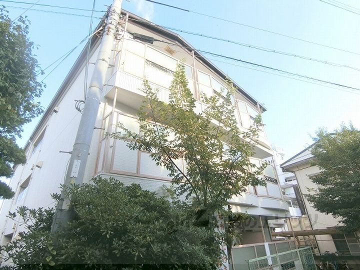 ネオコーポ都　東棟 3階建