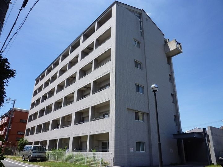 ドミトリオ仁王田