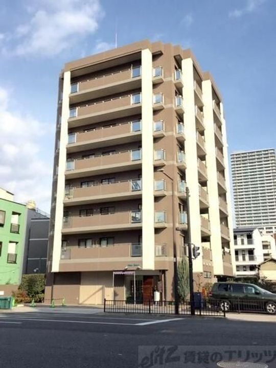 ＯＭＢルミエール 8階建