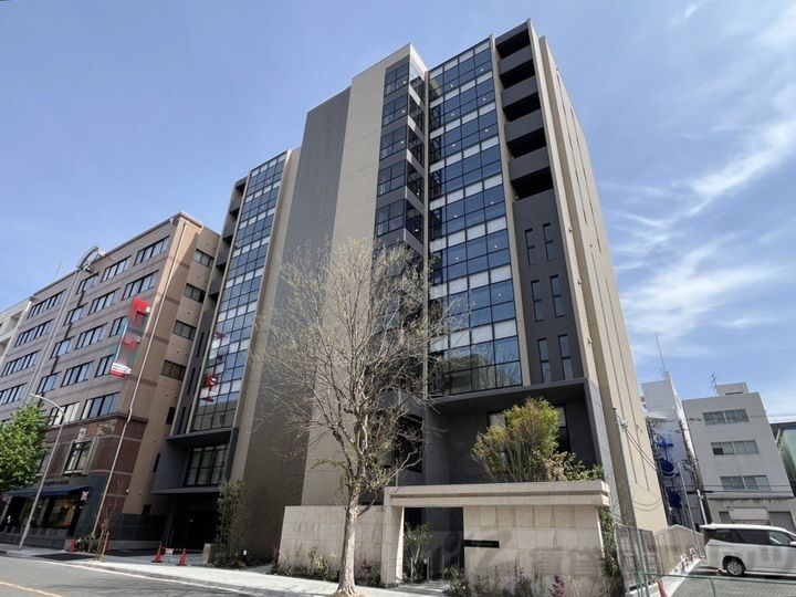 Ｒｅｆｉｓｉａ箕面船場 10階建