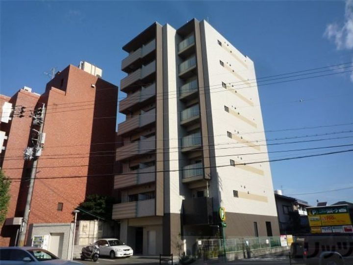 シェルズ高槻 8階建