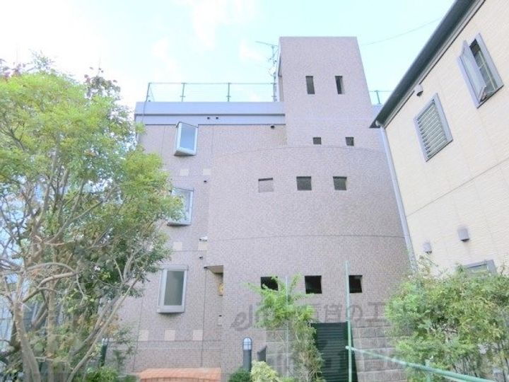 メゾンアンシャンテ 2階建