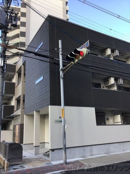 フジパレス東淡路Ⅱ番館 3階建