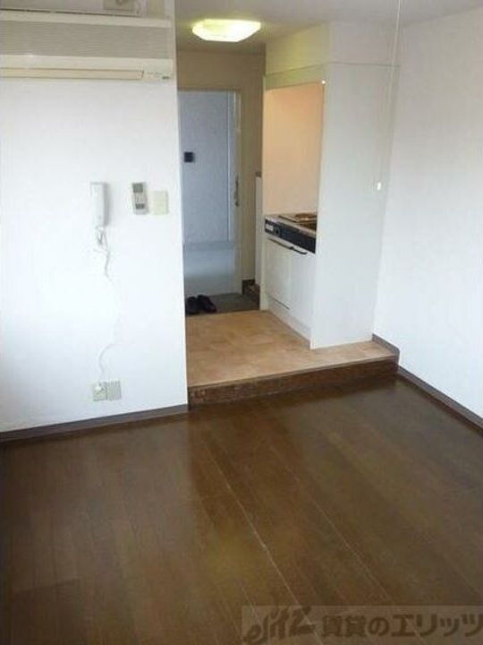 居間
