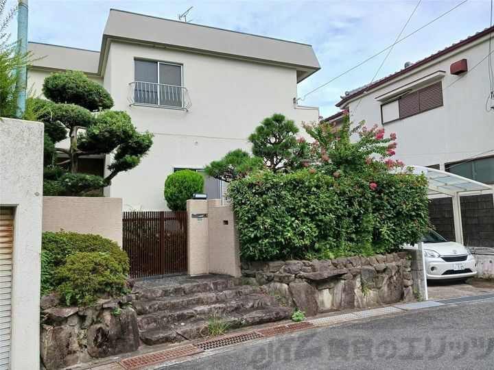 下穂積一戸建貸家 2階建