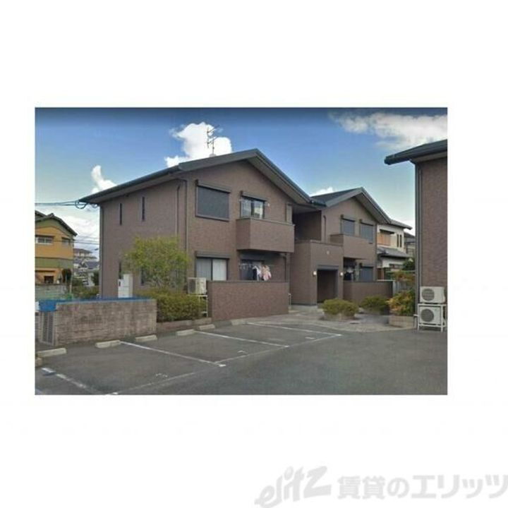 メル・ベイユＡ 2階建