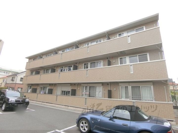 ミューイチマサ 3階建