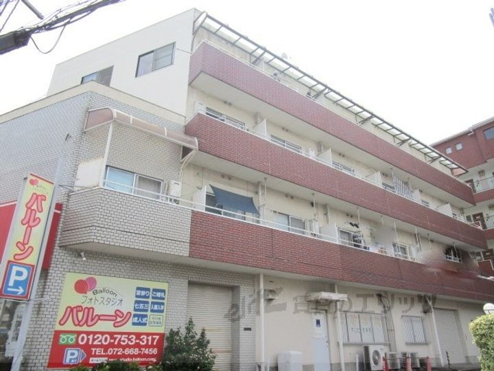 高槻ローズハイツＡ棟 4階建