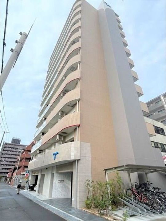 セレニテ江坂アリア 12階建