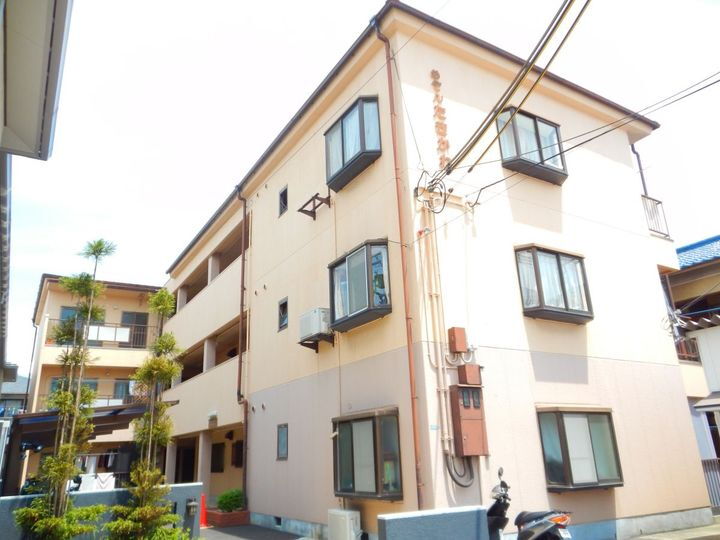 めぞんたきがわ 3階建
