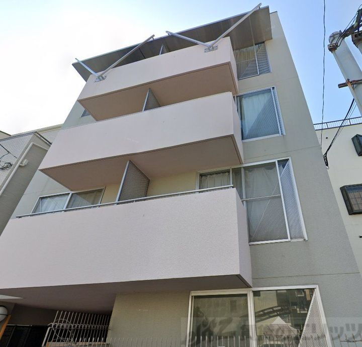 シャトレ上新庄 4階建