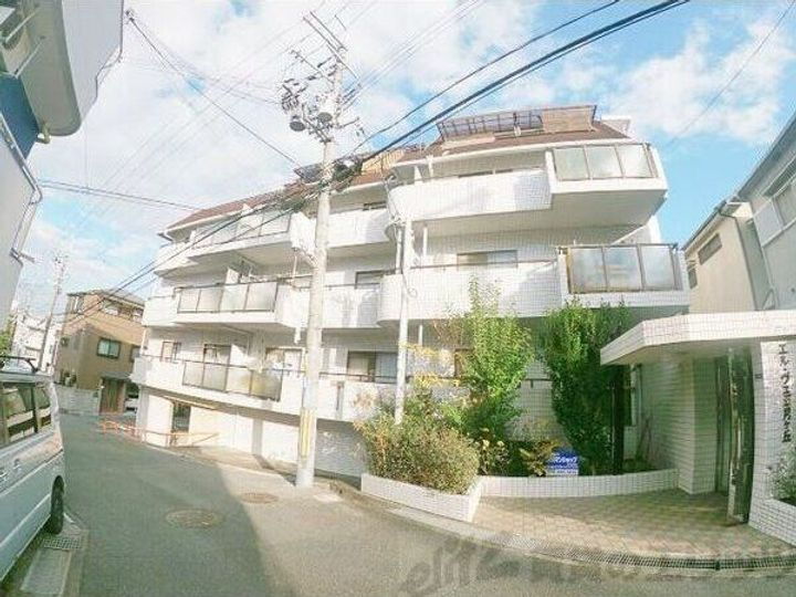 エルヴェ五月ケ丘