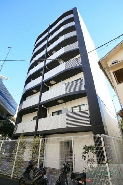 グランドコンシェルジュ広尾 8階建