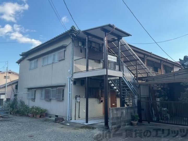 ハイバレーコーポ 2階建
