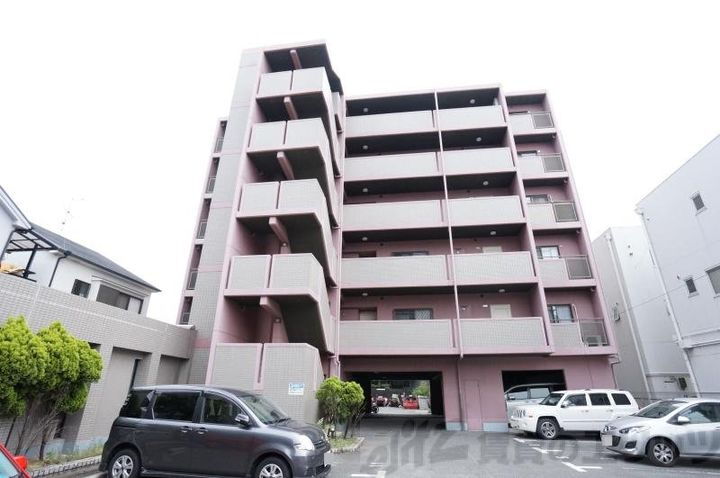 大阪府茨木市真砂３丁目１８－１０ 賃貸マンション