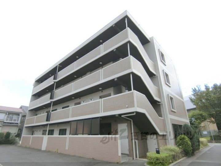 ゼアス真砂 4階建