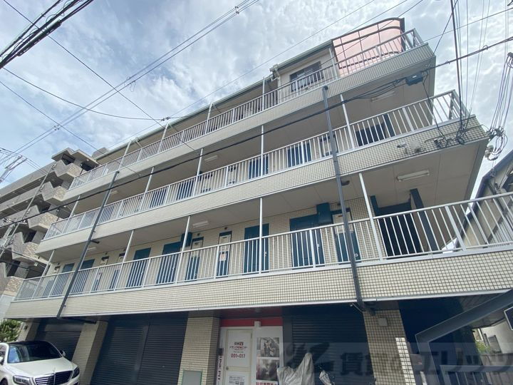 コーポ春日 4階建