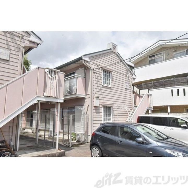メルベイユ千里山北棟 2階建