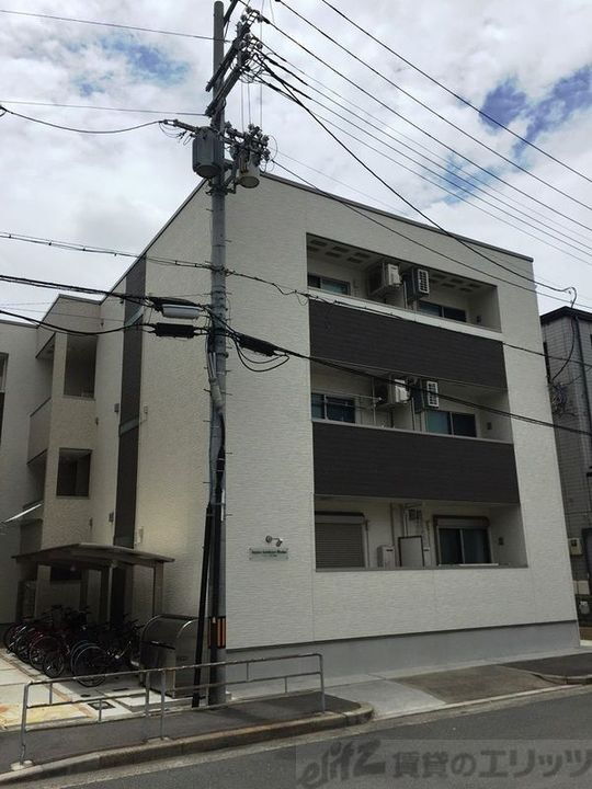 フジパレス上新庄Ⅲ番館 3階建