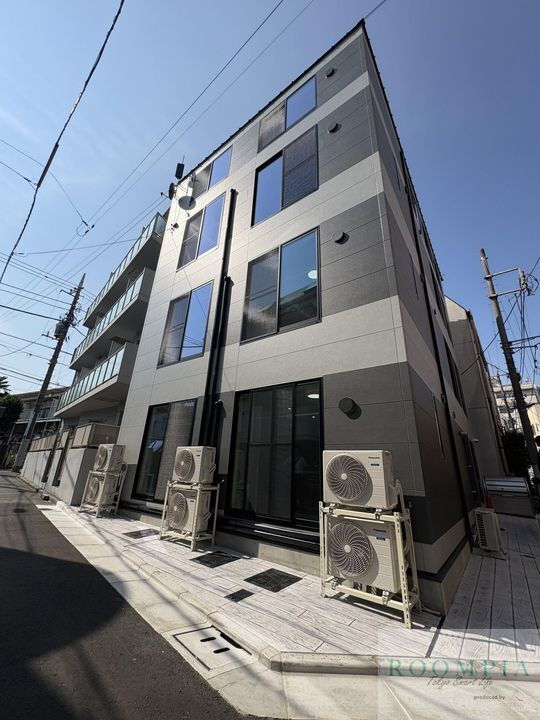 リバース高円寺 4階建