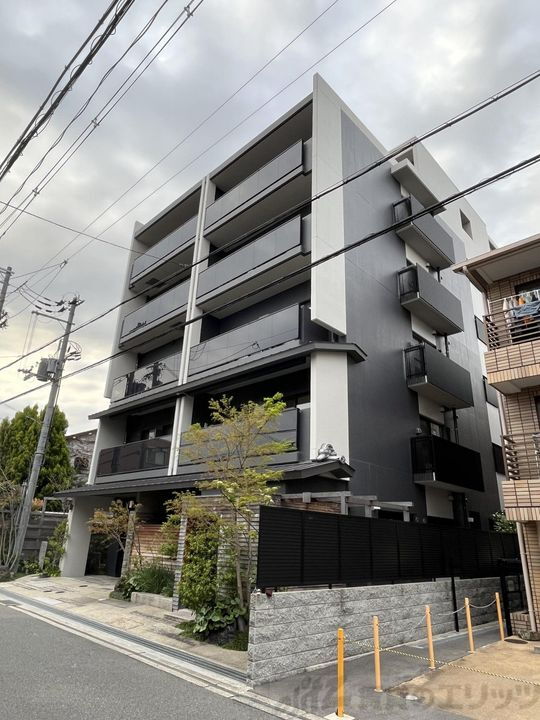 山崎マンション１６高槻芥川 6階建