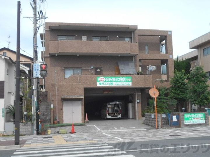 シティライフ柳川 3階建