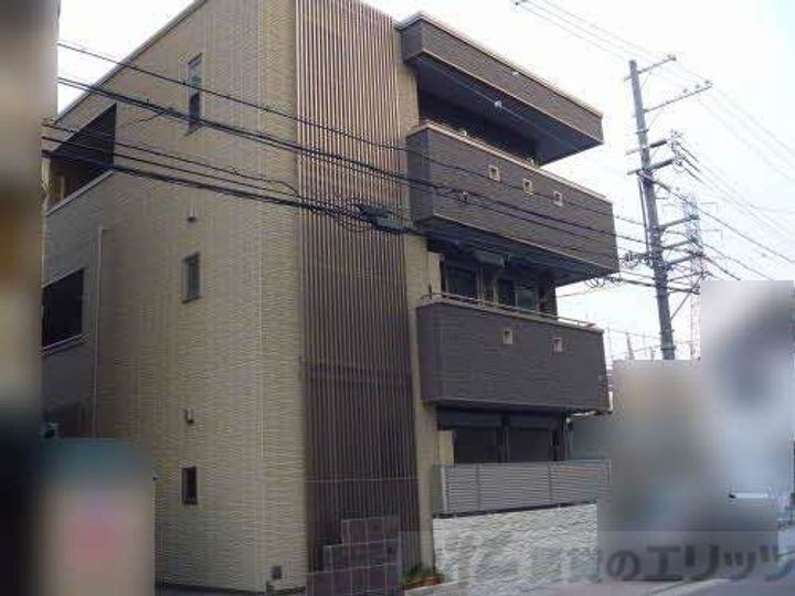 ＳｈａＭａｉｓｏｎ　Ｊｉｊｉ 3階建