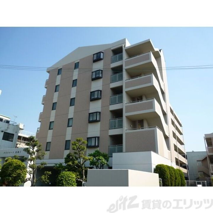 パインコート江坂Ｉ 6階建