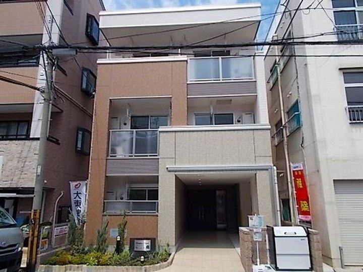 ヴォナールコート 3階建