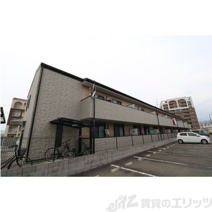 大阪府高槻市城東町１－３ 賃貸アパート