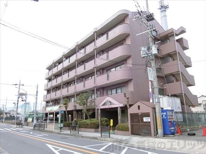 ハイムボナール 5階建