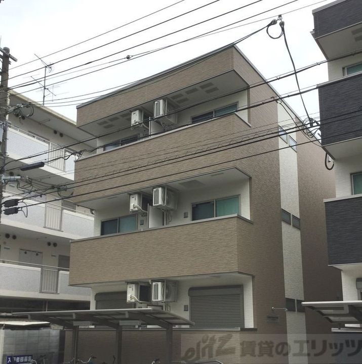 フジパレス豊新Ⅵ番館 3階建