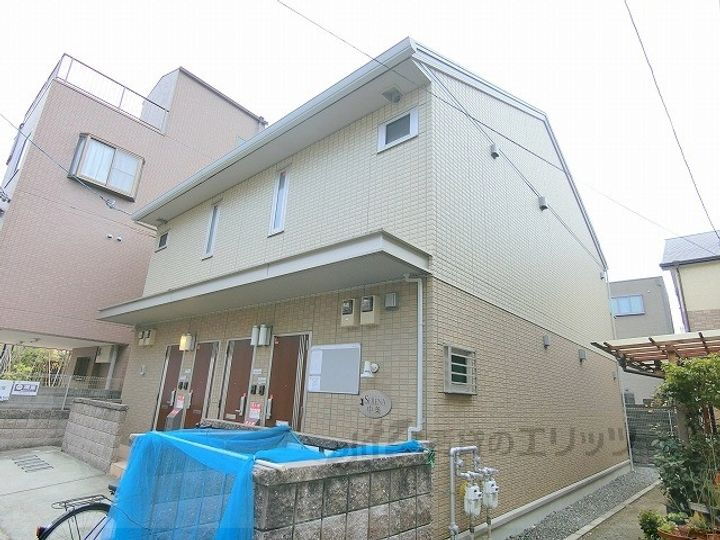 セレナ中条