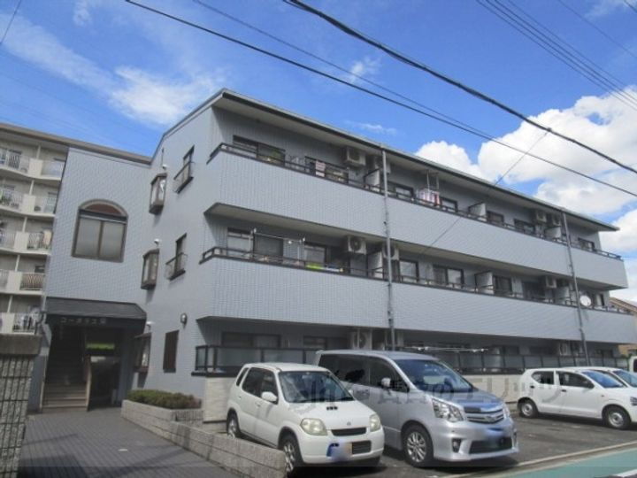 コーポラス栄 3階建