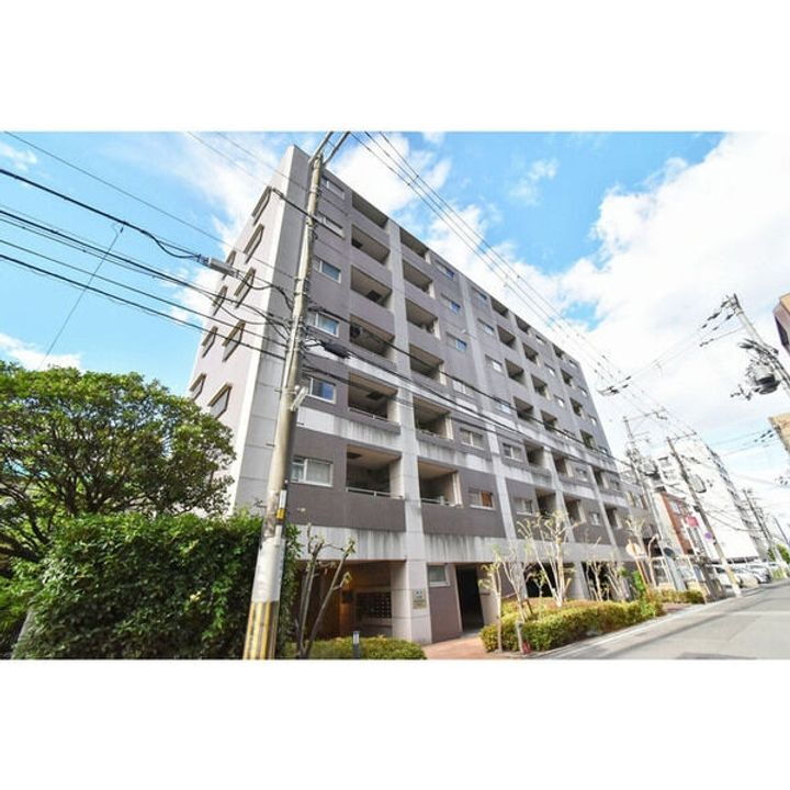 ＣＡＳＳＩＡ江坂 7階建