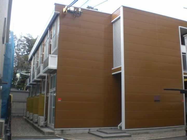 レオパレス元町 2階建